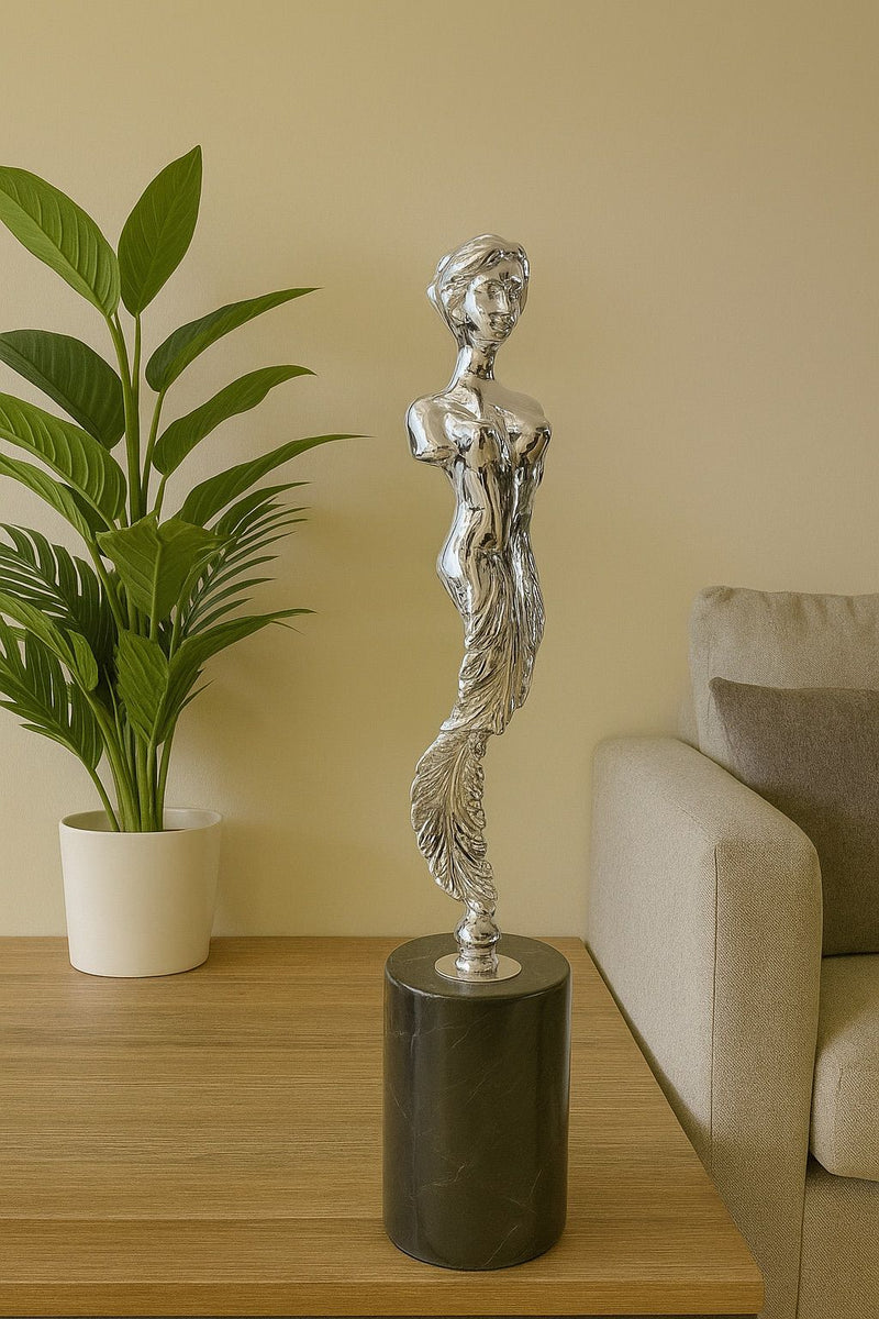 Lyxig Sjöjungfru Figur / Silverfärgad Mytologisk Skulptur på Svart Marmorbas - Silver